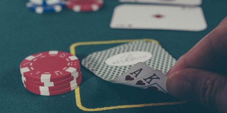 Philippine player browsing 30 apk Slots lobby on a smartphone